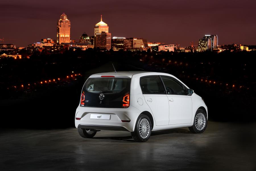  Volkswagen up! 5-Door 2016 года  (ZA) (фото 9 из 24)